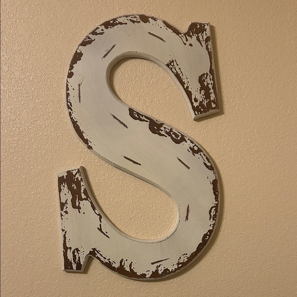 Vintage Style Brown and Cream Wall Letter 'S' Decor